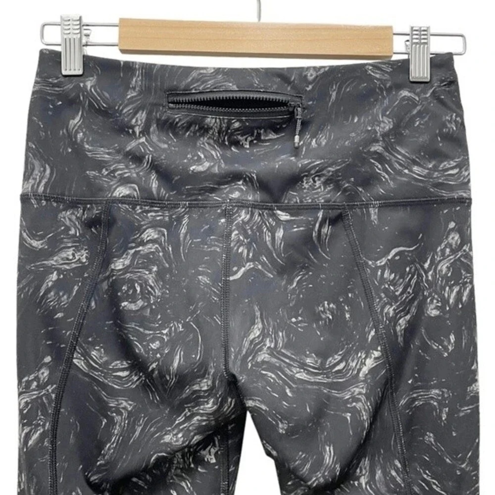 Lululemon Runday Crop Full-On Luxtreme Arsenal Ambient Grey Black Women’s Size 6
